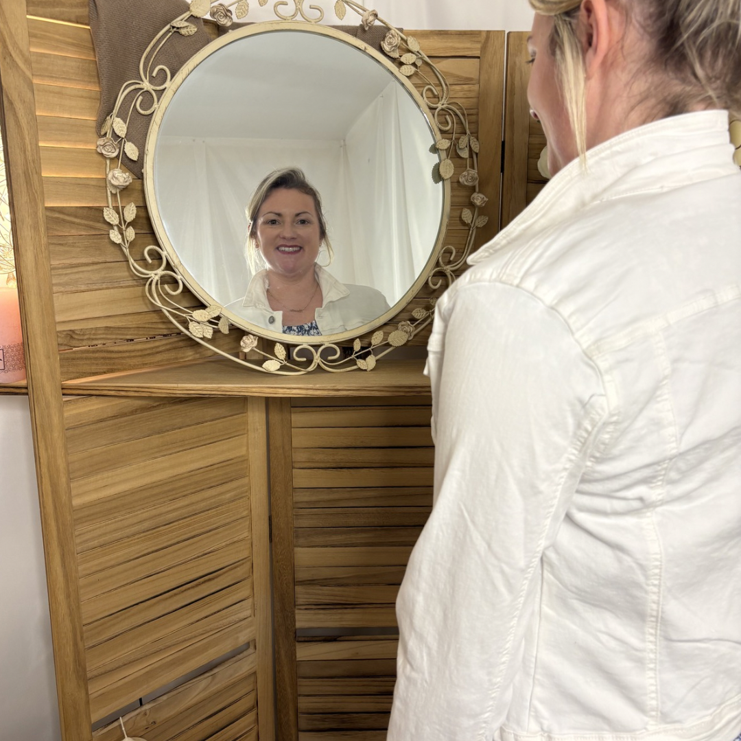 Blouse Fleuri Fond bleu fleur blanche