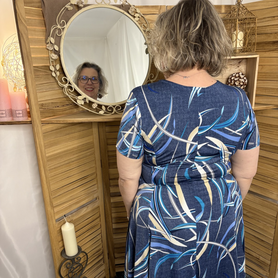 Robe à panneau grande feuille