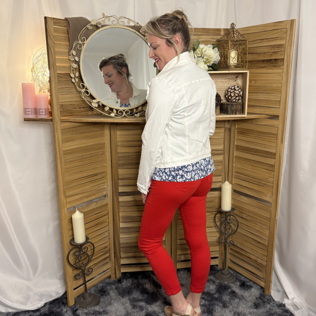 Blouse Fleuri Fond bleu fleur blanche