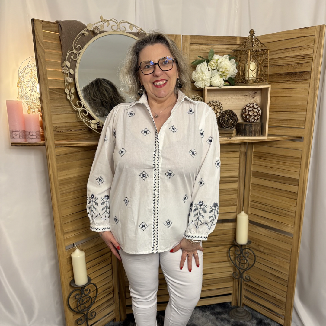 Chemise Blanche à Broderie
